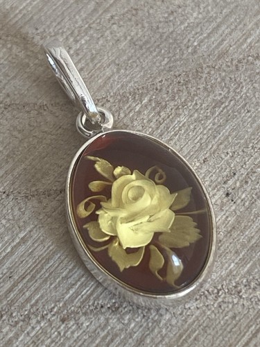 Amber cameo pendant - amber, engraved