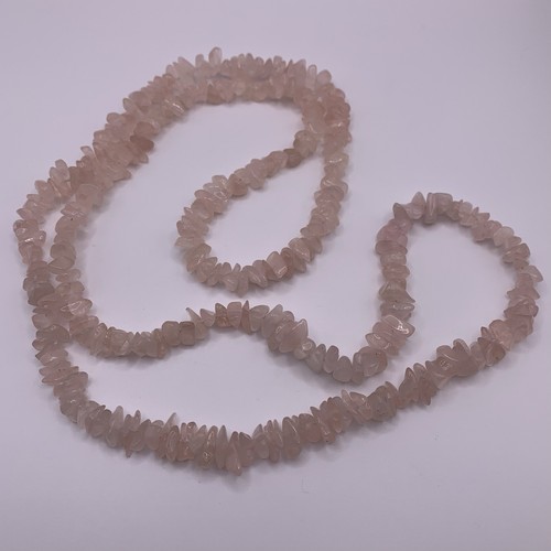 Rose quartz chip bead necklace - rose,