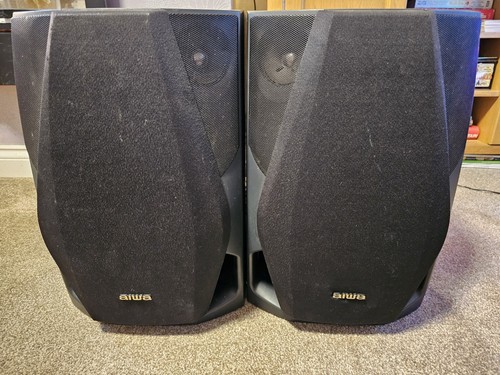 Large retro aiwa speakers - large,