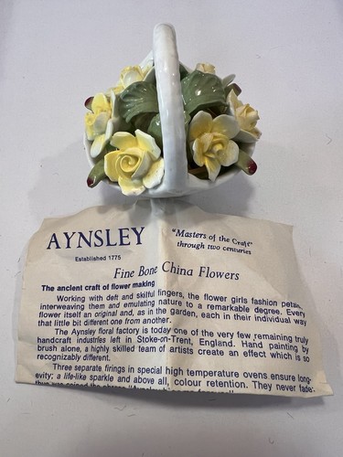 Pretty aynsley bone china - pretty,