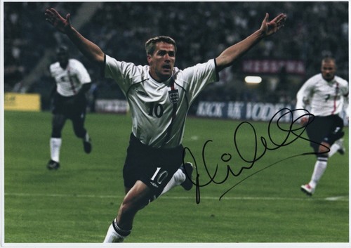 Michael owen hand signed - owen, photo