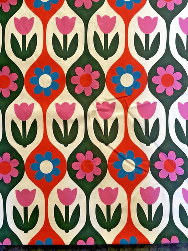 New bold retro - retro, look