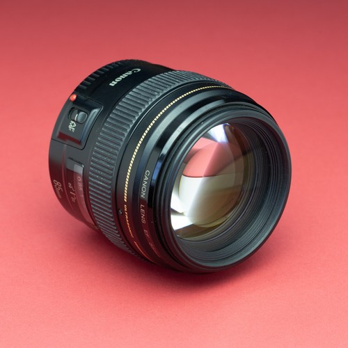 Canon 85mm 8 usm lens - f/1.8,