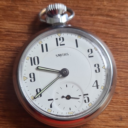 Vintage metal gents smiths - metal,