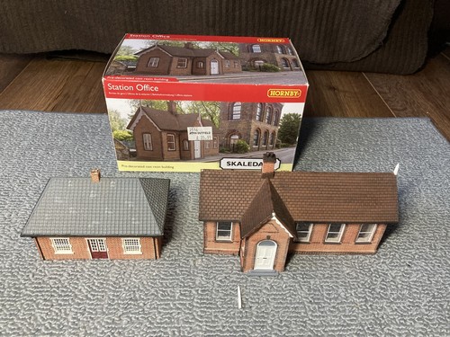 Hornby skaledale r9824 station - hornby,