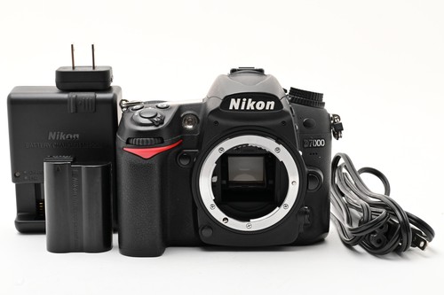 181 mint nikon d7000 - sc,