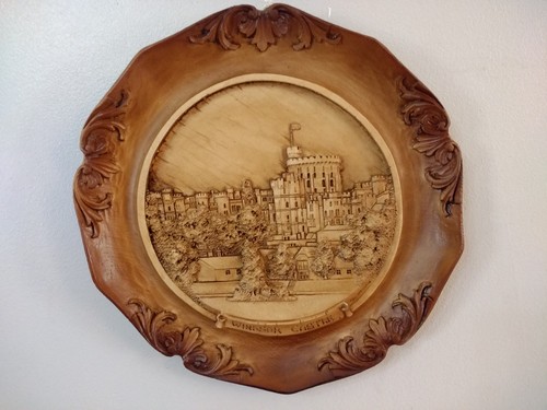 Wall hanging plate - hanging, windsor
