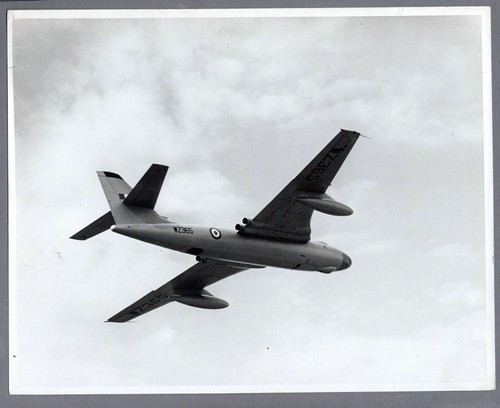 Vickers valiant bomber wz365 - vickers,