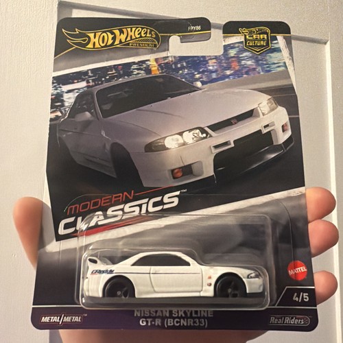 Hot wheels premium nissan - wheels,