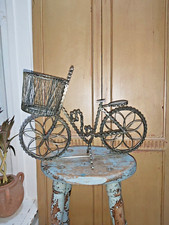 PLANTER / BOTTLE HOLDER 