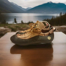 La Sportiva Mythos Climbing