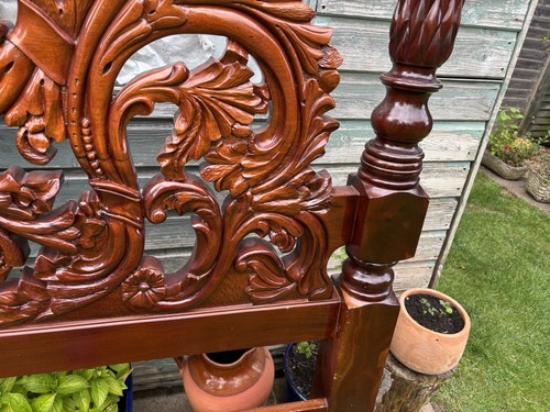 Antique carved wood - wood, king