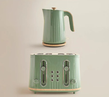 Scandi Style Green Rapid Boil 3KW Jug Kettle & Matching 4 Slot Toaster