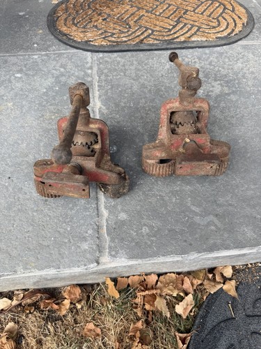 2xfloor board clamps