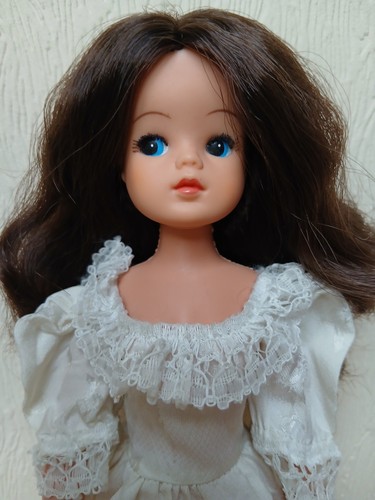 Pedigree 1980 brunette - pedigree, basic