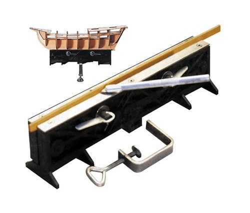 Mantua hull and strip clamp - mantua,