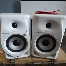 Pioneer DJ DM-50D-BT Desktop