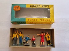 Corgi Toys 1502 original BOXED figures Spectators for Corgi Kits ORIGINAL 1960'S