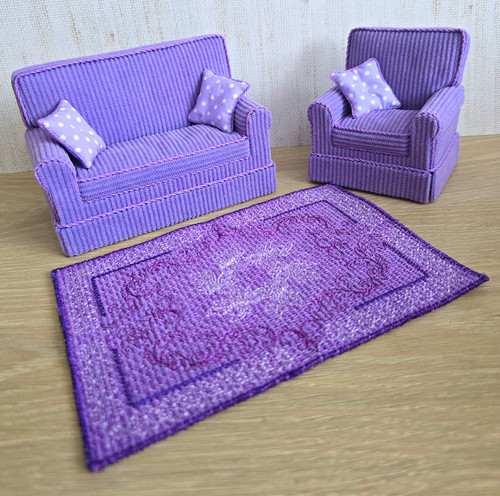 Miniature dolls house - dolls,