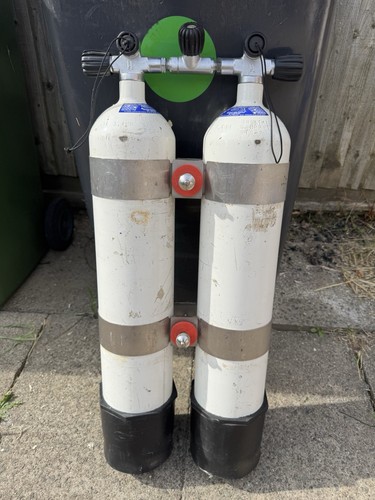Diving twinset cylinders - diving,