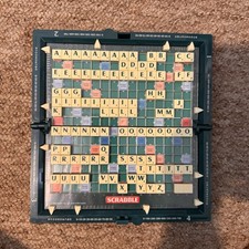 Vintage Scrabble Board Game Pocket Travel Hard Case Green 100% Complete