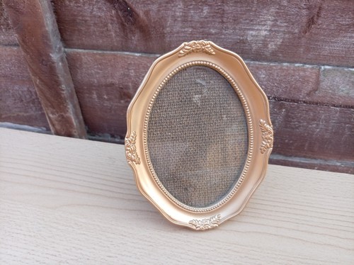 Vintage gold oval picture - gold,