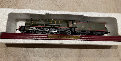 Atlas editions model - editions, train