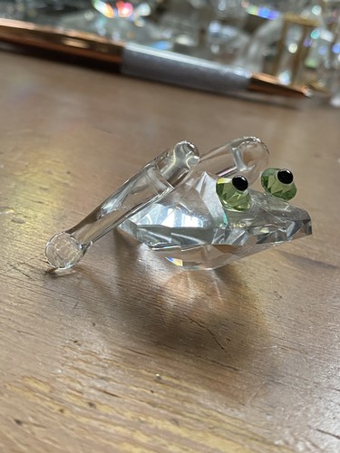 Crystal glass green eyed - eyed, frog