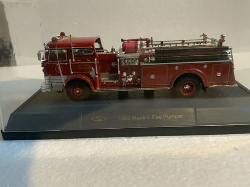 Mack 1960 fire pumper - mack, c