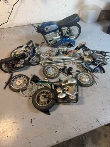 Vintage amt revell motorcycle - amt,