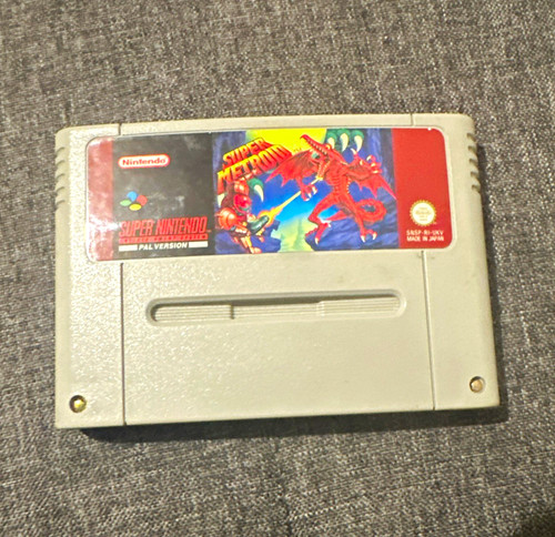 Nintendo super metroid - metroid,