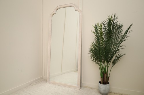 White wash wood - arched, leaner