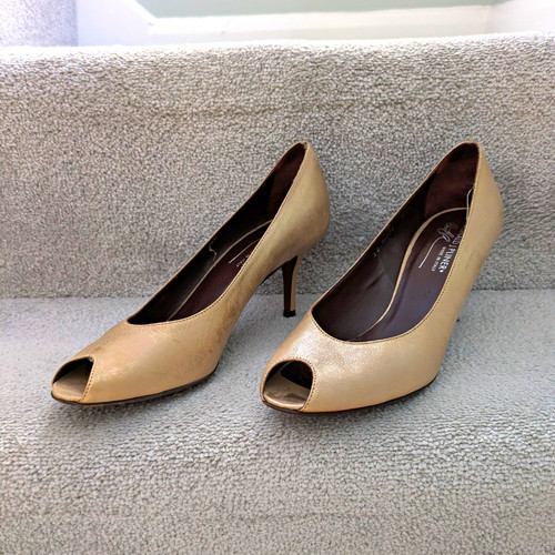 Donald pliner women gold - j,
