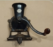 Antique Spong No.3 Cast Iron