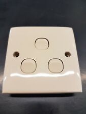 Retro Clipsal E33 3 gang switch Off White / Cream Colour (Retro)