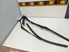 MERCEDES E CLASS W212 WIPER ARM AND BLADES FRONT 2009-2017