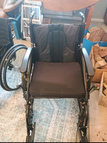 Manual wheelchair with - wheelchair,
