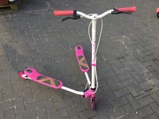 Girls white &pink Slider V Rider  Wiggle Scissor Scooter 8+