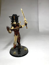 40k Eldar Avatar with sword
