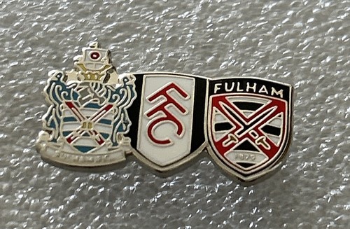 Fulham supporter enamel - supporter, badge