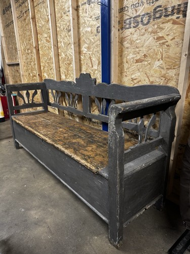 Rustic seated bench