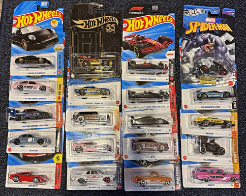 Hot wheels diecast - 1:64, car