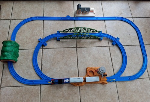 Trackmaster steam along thomas - trackmaster,