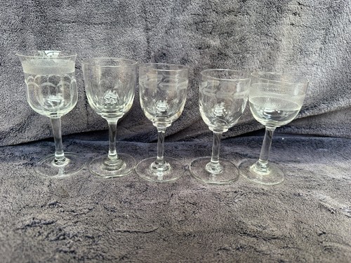 Lovely elegant antique in - 5,