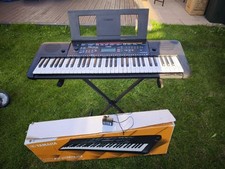 Yamaha PSR e263 keyboard piano