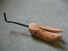 Ladies Shoes Stretcher Regular. Size 5B - 8A .Good WorkingCondition.