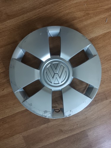 Wheel trim hub cap - up,