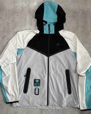 Nike Tech Men's Windrunner