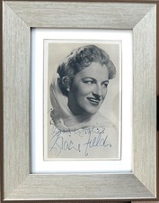 Gracie Fields, Famous British
