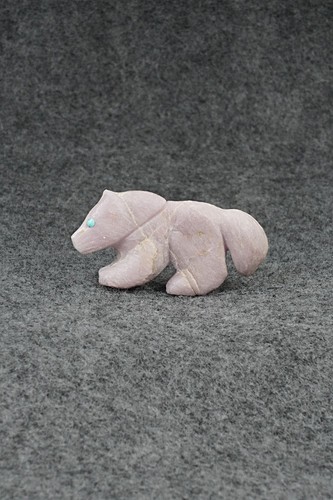 Wolf zuni fetish carving - carving,
